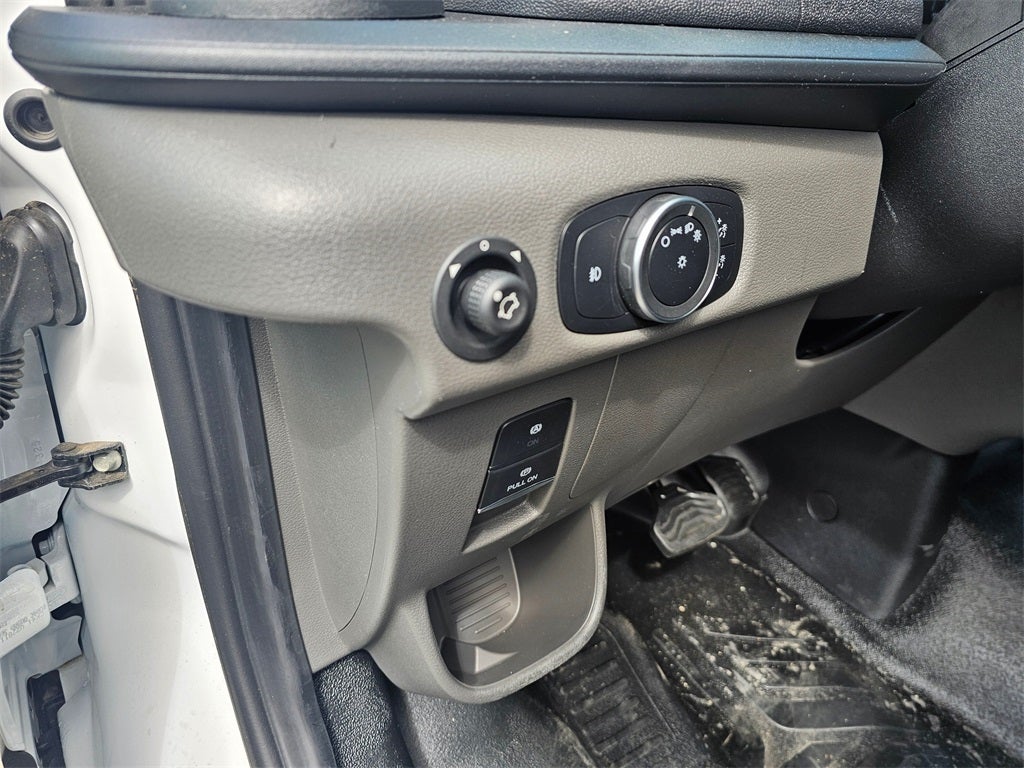 2025 Ford Transit-350 XL