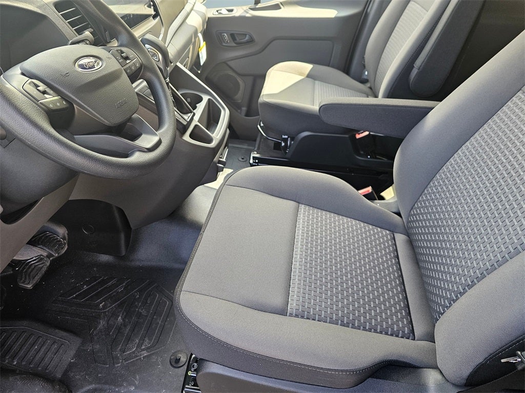 2025 Ford Transit-350 XL