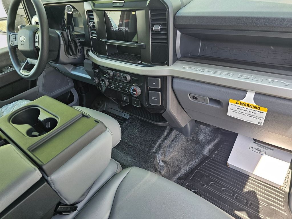 2026 Ford F-450 SD DRW