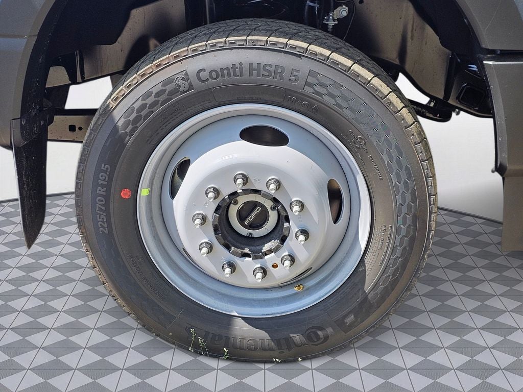 2026 Ford F-450 SD DRW