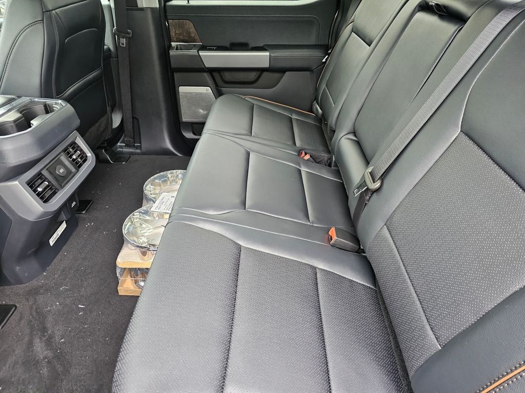 2026 Ford F-350 SD F-350® LARIAT®