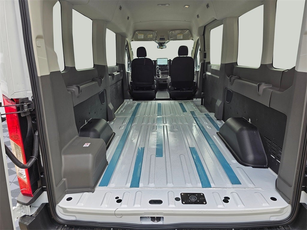 2025 Ford Transit-350 XL