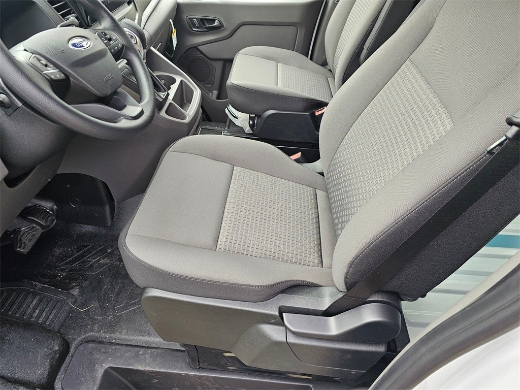 2025 Ford Transit-350 XL