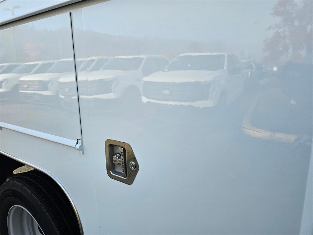 2025 Ford F-550 SD XL DRW