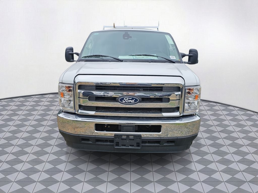 2026 Ford E-350 SD Base Cutaway