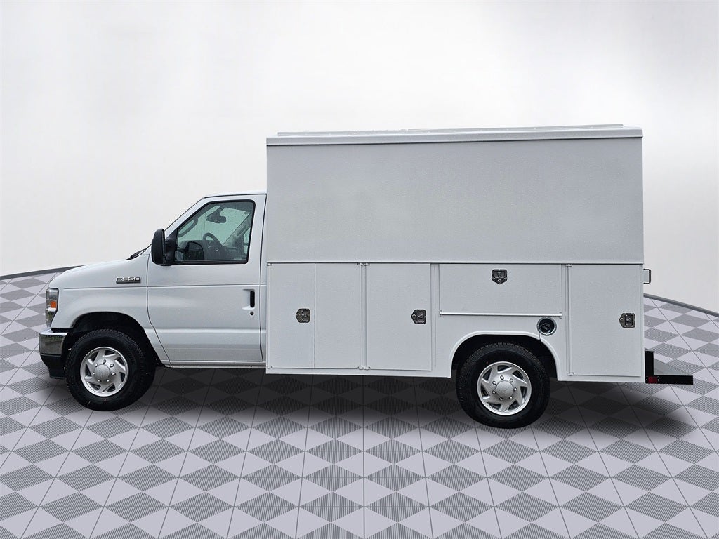 2026 Ford E-350 SD Base Cutaway