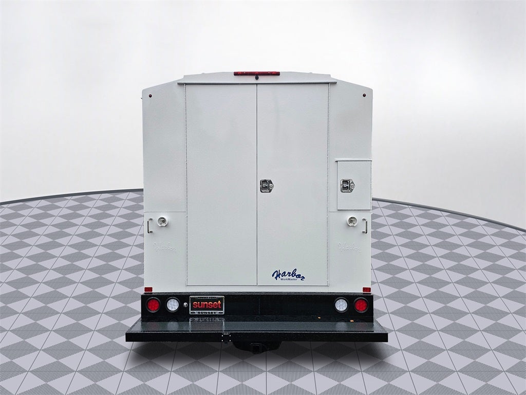 2026 Ford E-350 SD Base Cutaway