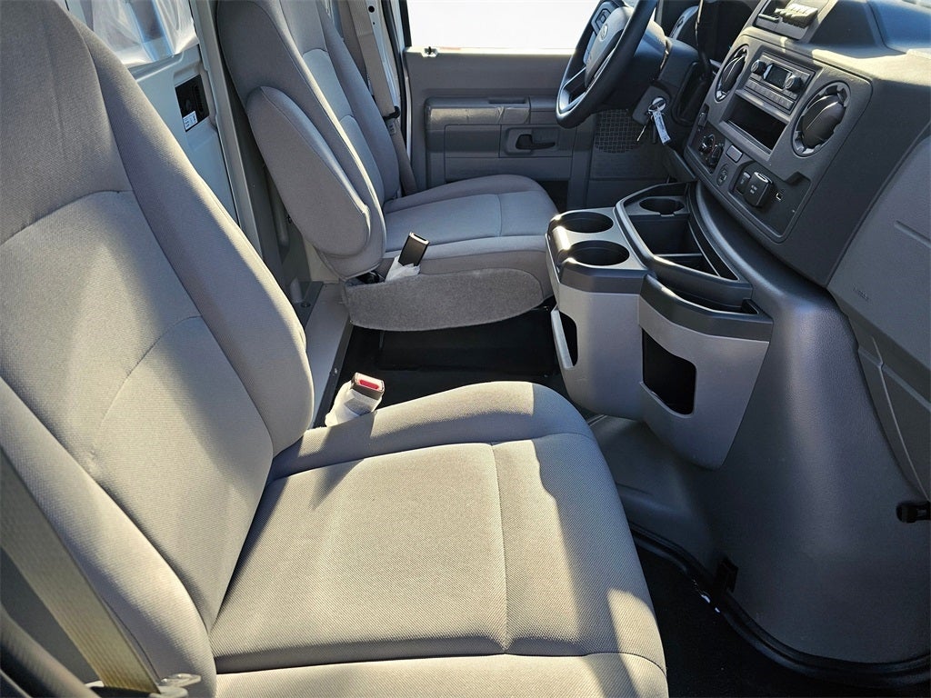 2025 Ford E-350 SD Base Cutaway