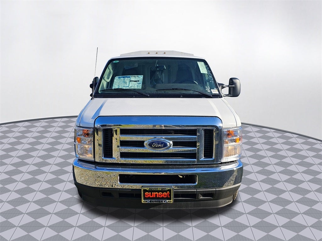 2025 Ford E-350 SD Base Cutaway