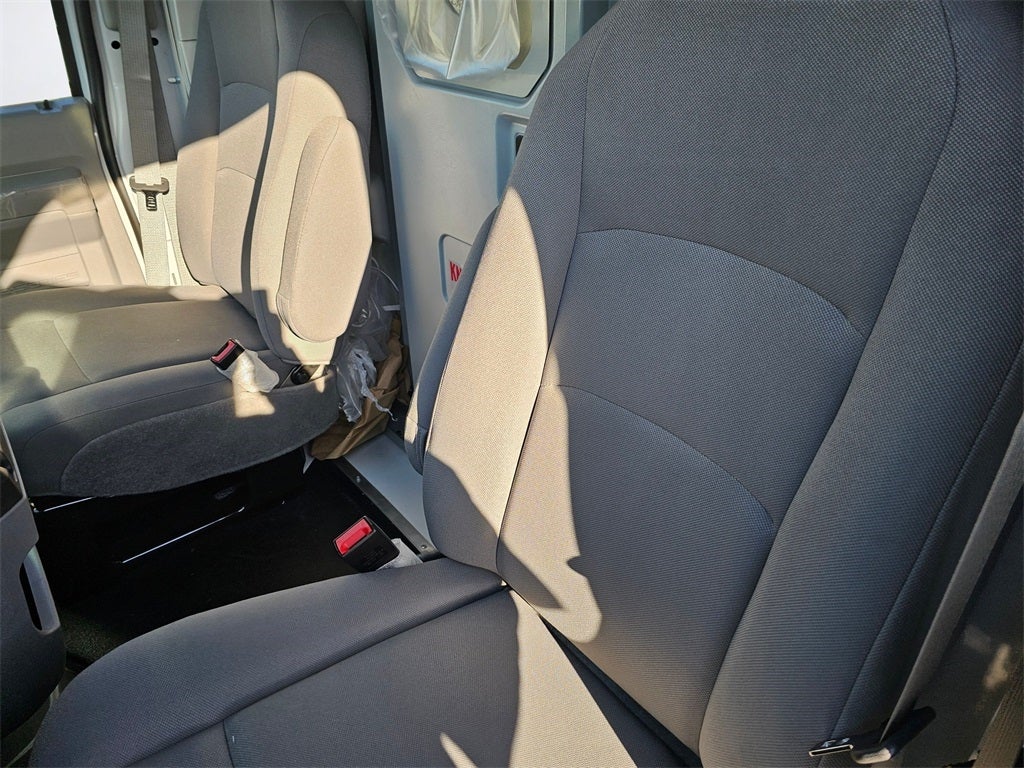 2025 Ford E-350 SD Base Cutaway
