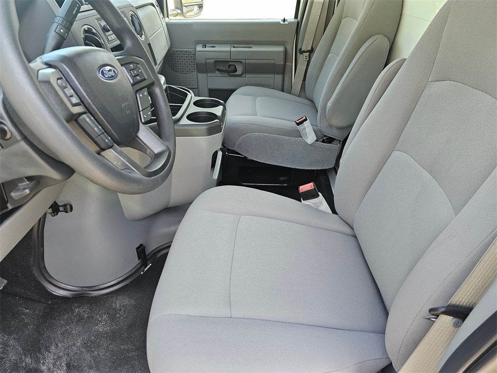 2026 Ford E-350 SD Base Cutaway