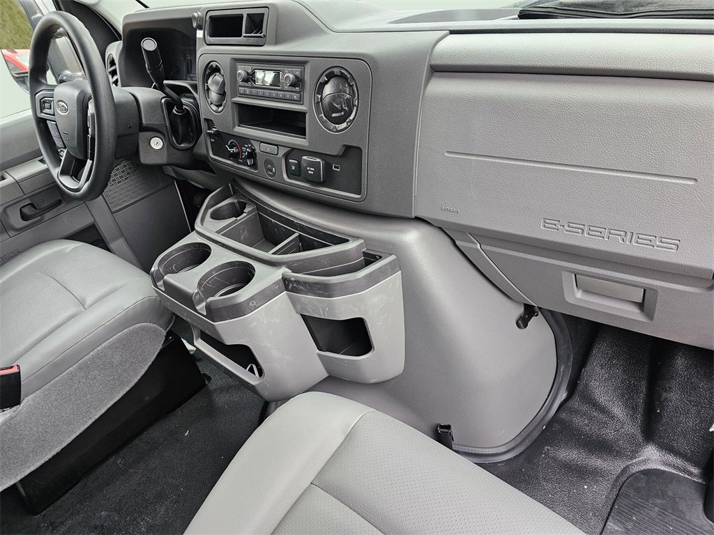 2024 Ford E-350 SD Base Cutaway