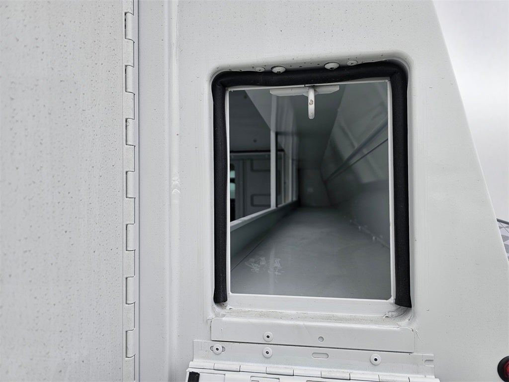 2024 Ford E-350 SD Base Cutaway