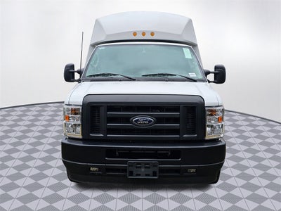 2024 Ford E-350 SD Base Cutaway