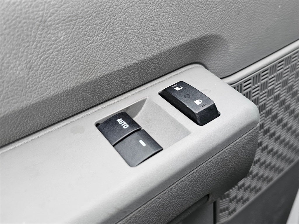 2024 Ford E-350 SD Base Cutaway