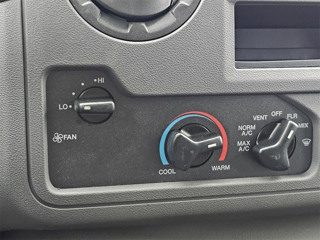 2024 Ford E-350 SD Base Cutaway