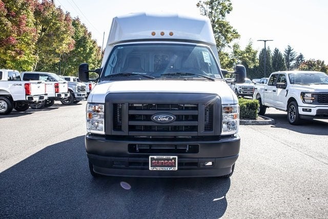 2024 Ford E-350 SD Base Cutaway