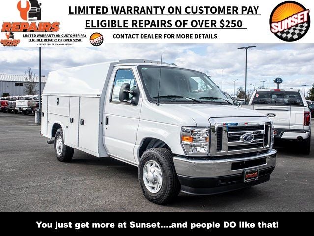 2025 Ford E-350 SD Base Cutaway