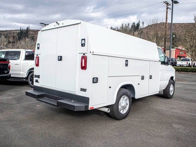 2025 Ford E-350 SD Base Cutaway