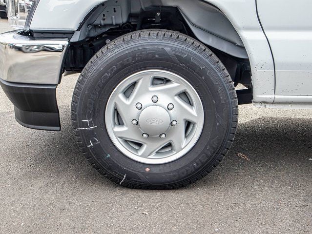 2025 Ford E-350 SD Base Cutaway