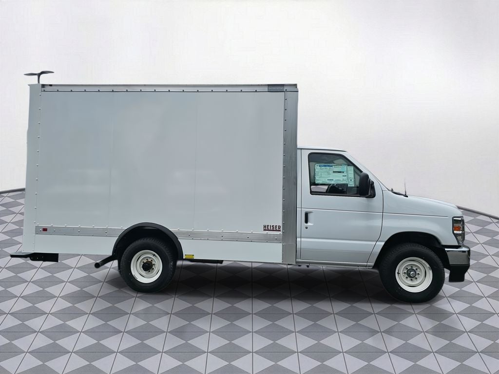 2025 Ford E-350 SD Base Cutaway