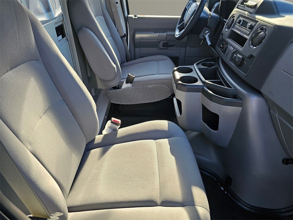 2025 Ford E-350 SD Base Cutaway