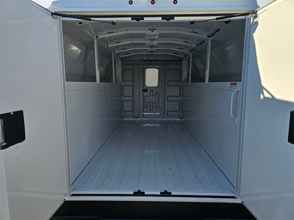 2025 Ford E-350 SD Base Cutaway