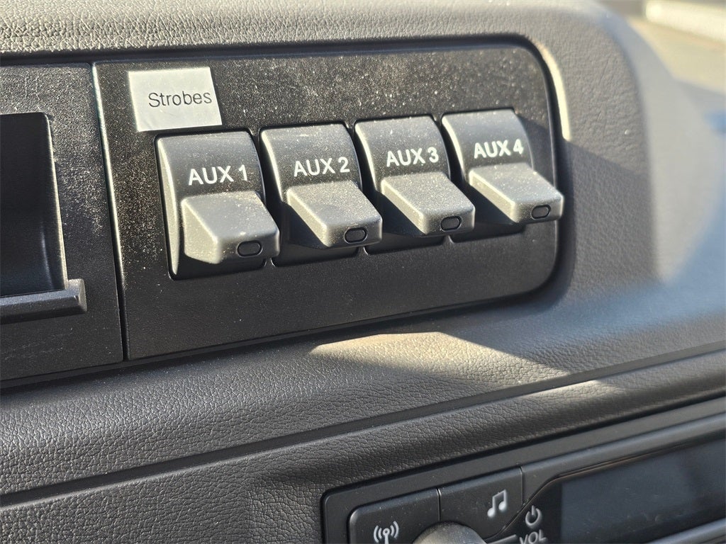 2025 Ford E-350 SD Base Cutaway