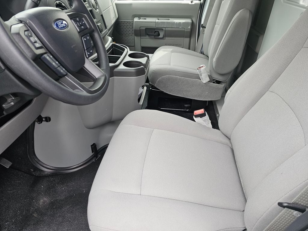 2026 Ford E-350 SD Base Cutaway