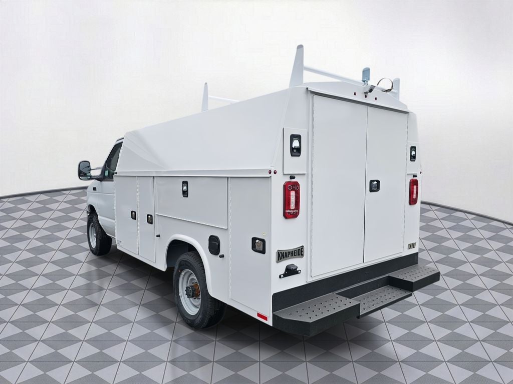 2026 Ford E-350 SD Base Cutaway