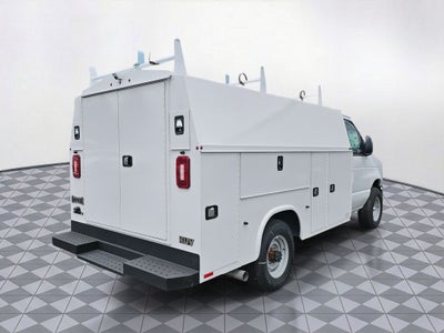 2026 Ford E-350 SD Base Cutaway