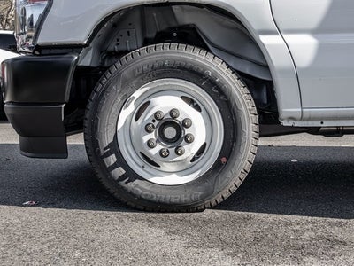 2024 Ford E-350 SD Base Cutaway