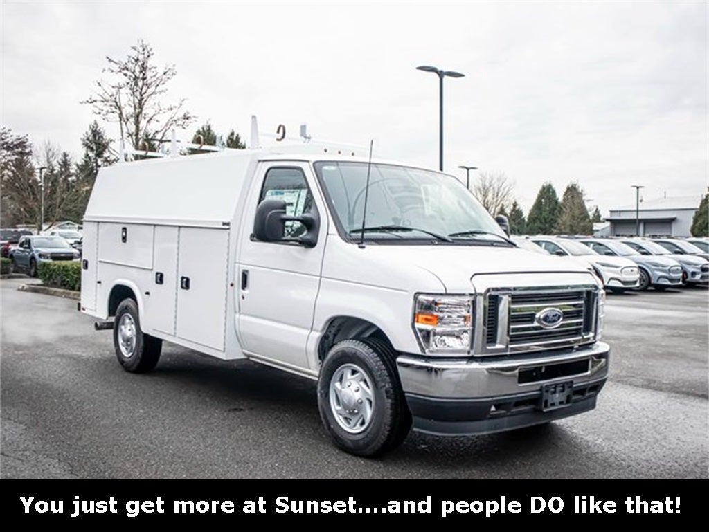 2024 Ford E-350 SD Base Cutaway