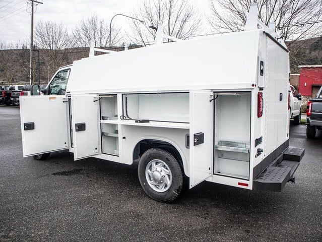 2024 Ford E-350 SD Base Cutaway