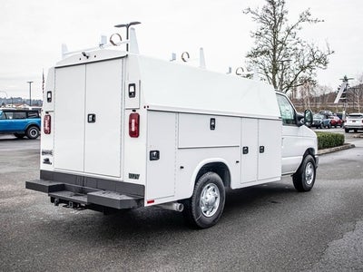2024 Ford E-350 SD Base Cutaway