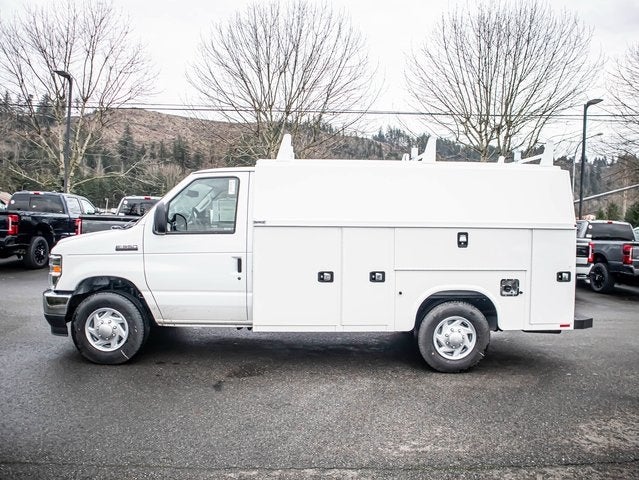 2024 Ford E-350 SD Base Cutaway