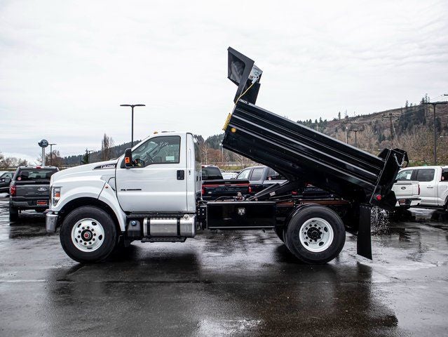 2026 Ford F-750 SD Base