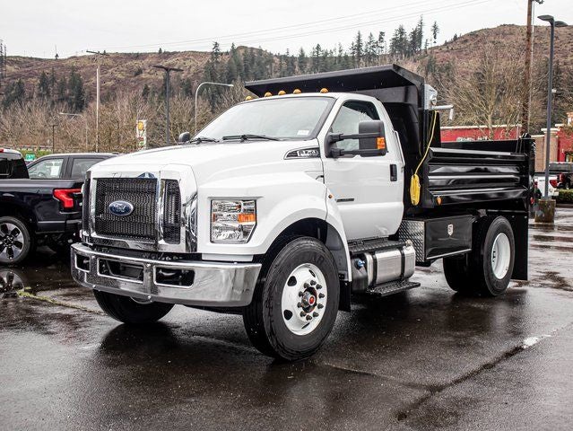 2026 Ford F-750 SD Base