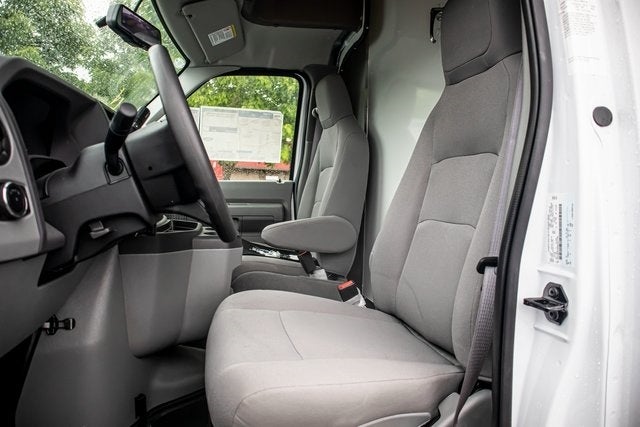 2024 Ford E-450 SD Base