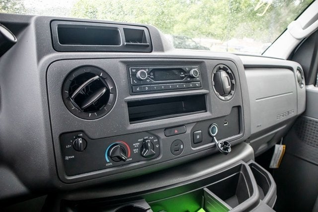 2024 Ford E-450 SD Base