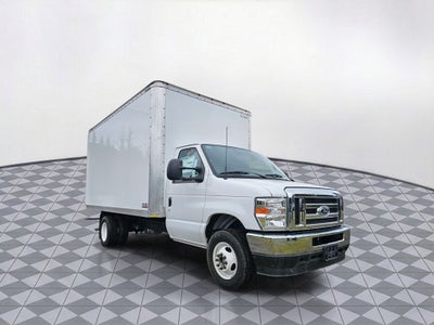 2025 Ford E-450 SD Base