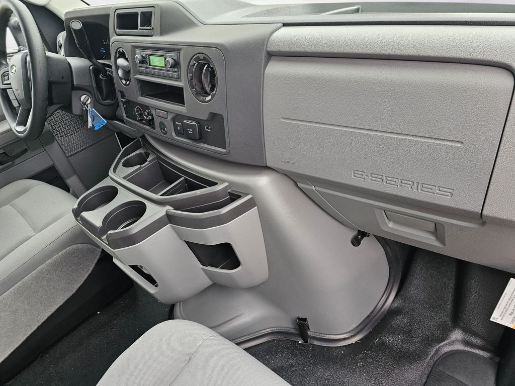2025 Ford E-450 SD Base