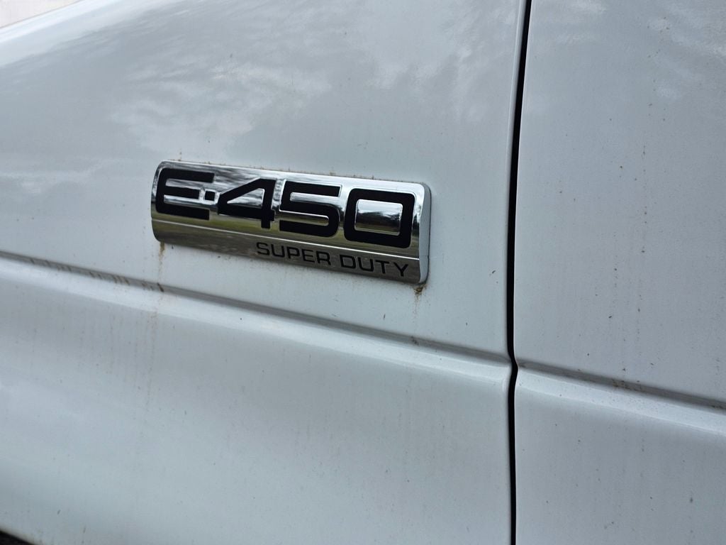 2025 Ford E-450 SD Base