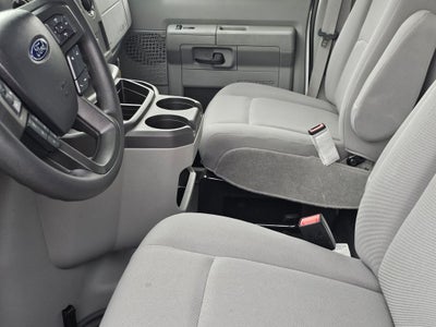 2025 Ford E-450 SD Base