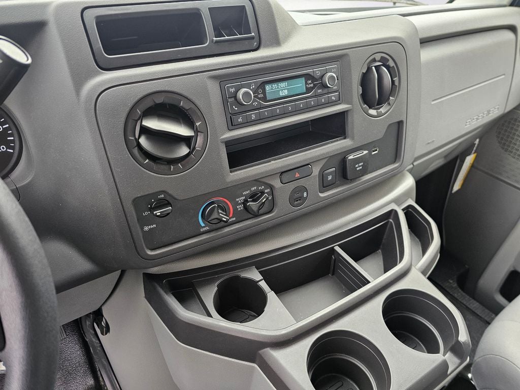 2025 Ford E-450 SD Base