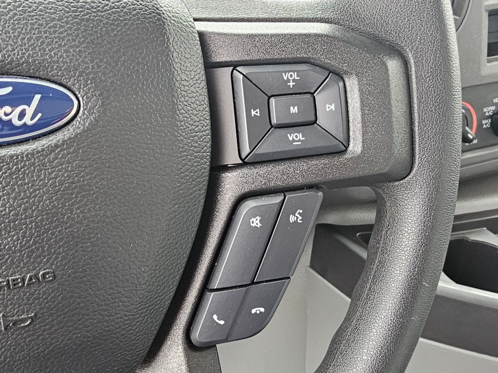 2025 Ford E-450 SD Base