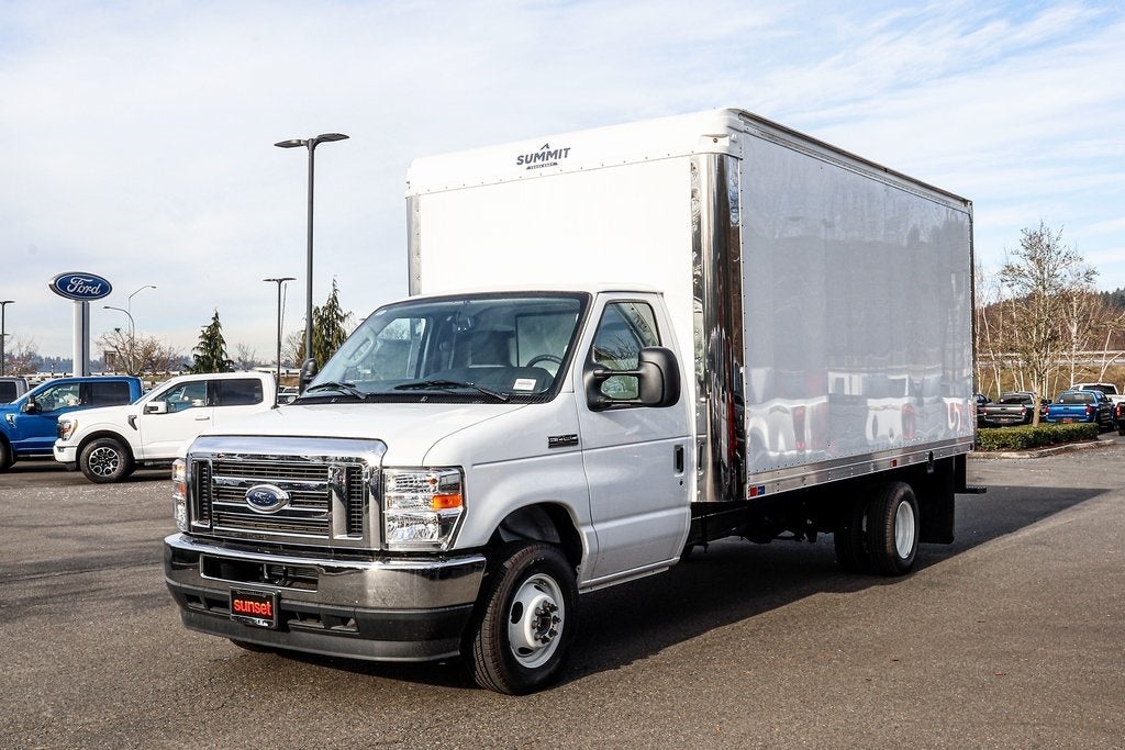 2024 Ford E-450 SD Base