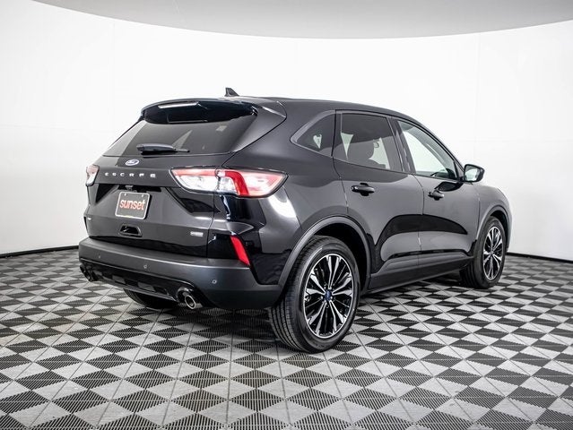 2022 Ford Escape Hybrid SE