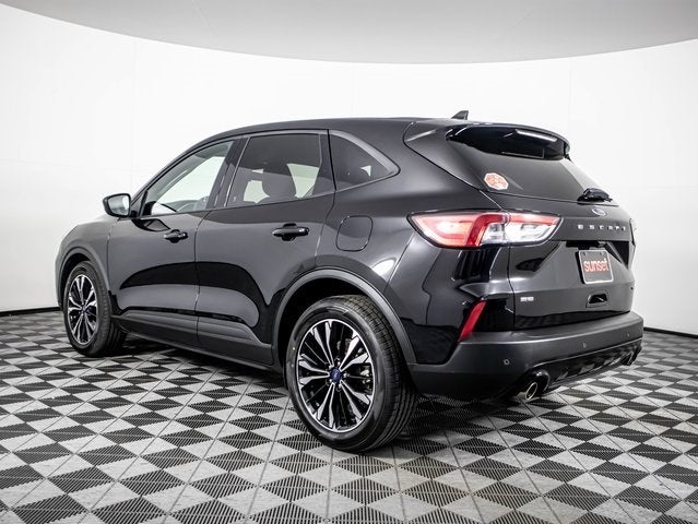 2022 Ford Escape Hybrid SE