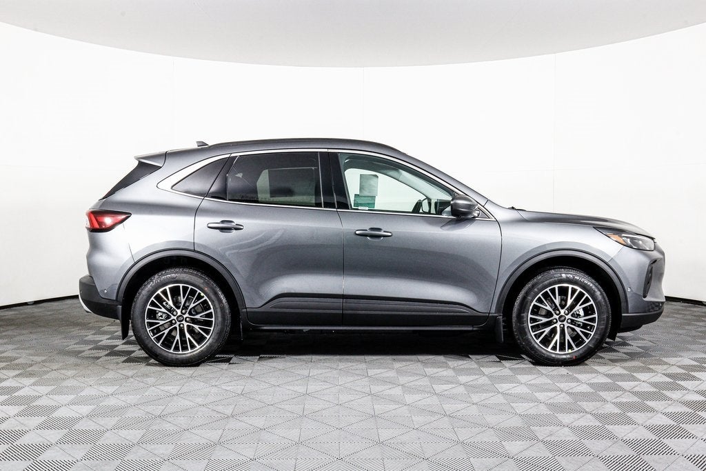 2024 Ford Escape Plug-In Hybrid Base